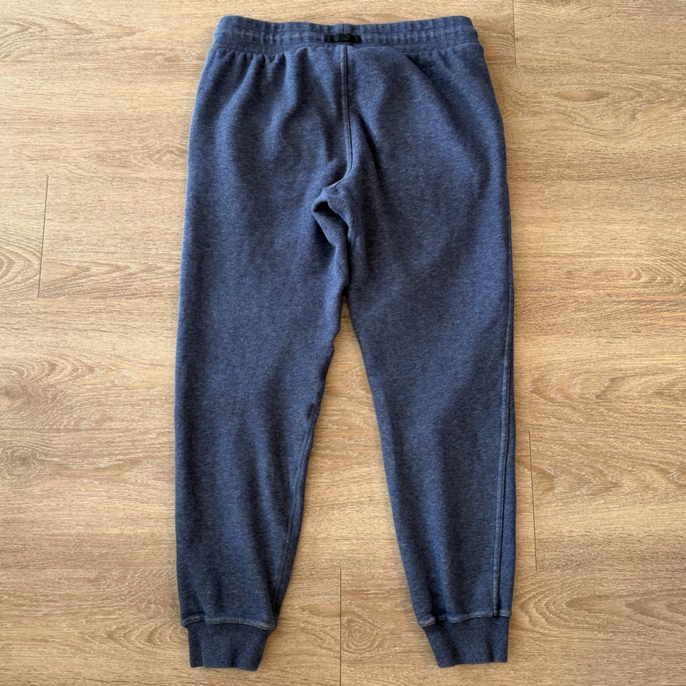 Fabletics Men’s Postgame Jogger Sweatpants Navy Heather Athletic Fleece M - Picture 6 of 11